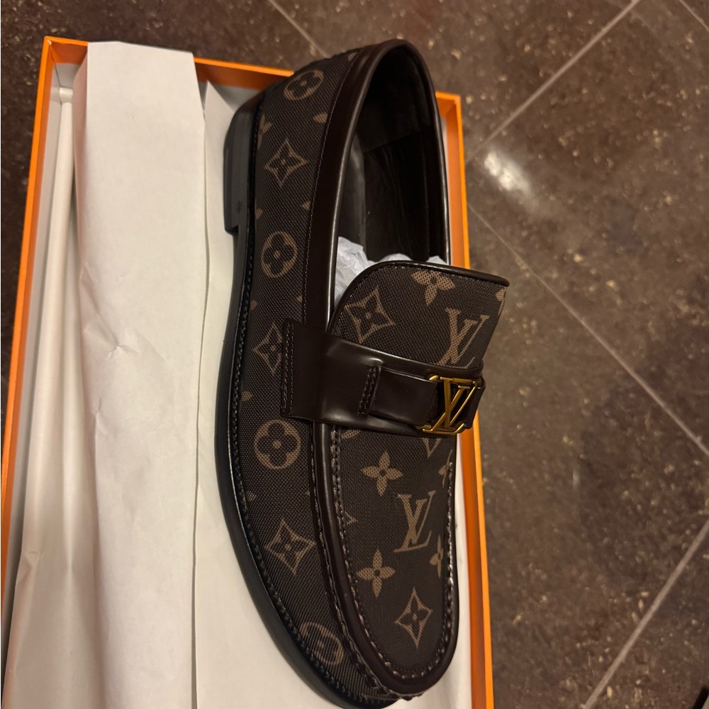 Louis Vuitton Men's Black and Brown Monogram Loafers - Picture 3 of 5